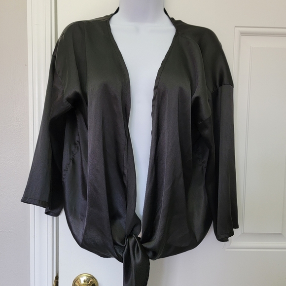 Urban Outfitters Black Satin Tie Front Nicole Blouse Flare Sleeve Deep V Size S - Picture 3 of 14